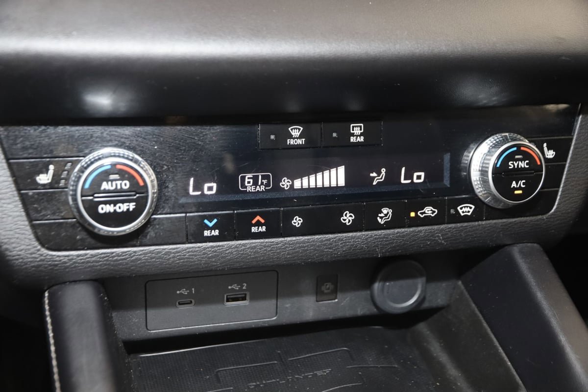 Used 2022 Mitsubishi Outlander SEL AWD/4WD image 29