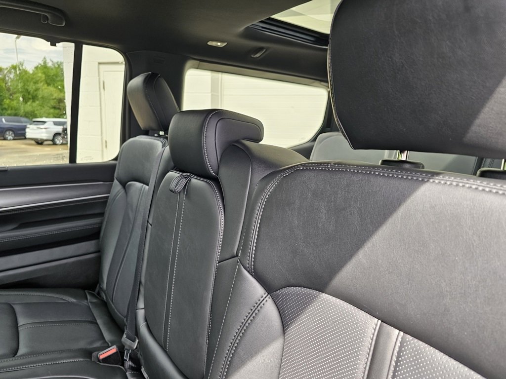 New 2025 Jeep Wagoneer Series II w/ Convenience Group I image 40