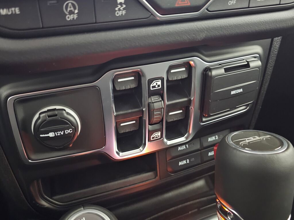 New 2026 Jeep Gladiator Mojave AWD/4WD image 30