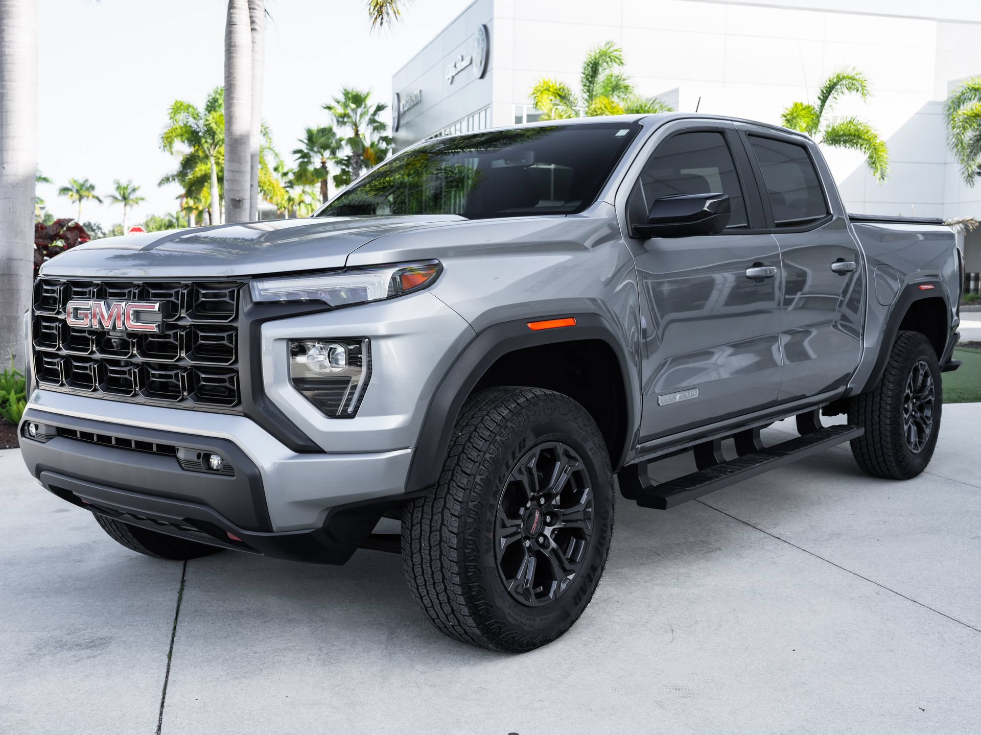 Used 2025 GMC Canyon Elevation w/ Convenience Package RWD image 6