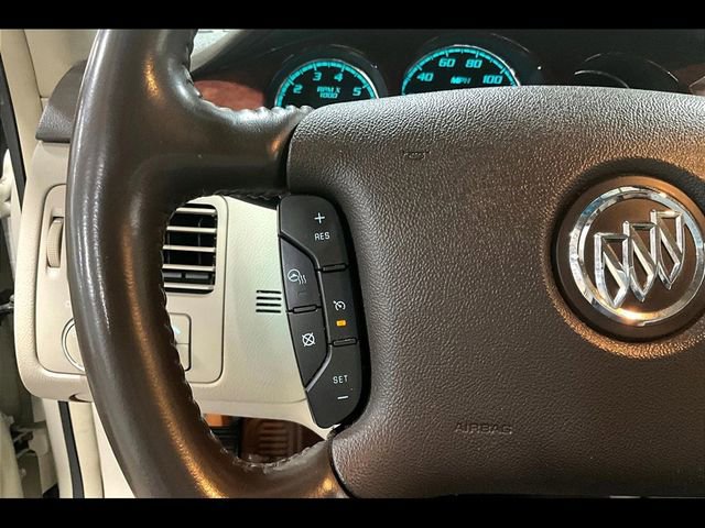 Used 2010 Buick Lucerne CXL image 11