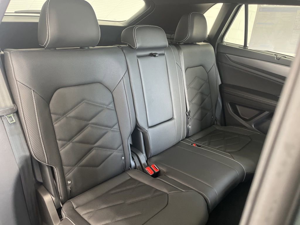 New 2026 Volkswagen Atlas Cross Sport SE AWD/4WD image 37