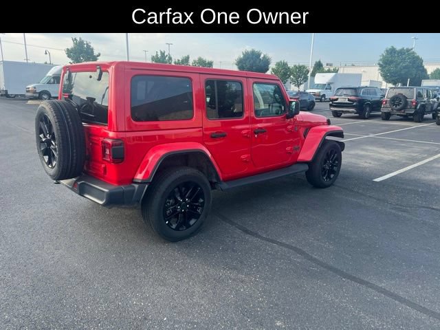 Used 2025 Jeep Wrangler Unlimited Sahara AWD/4WD image 8