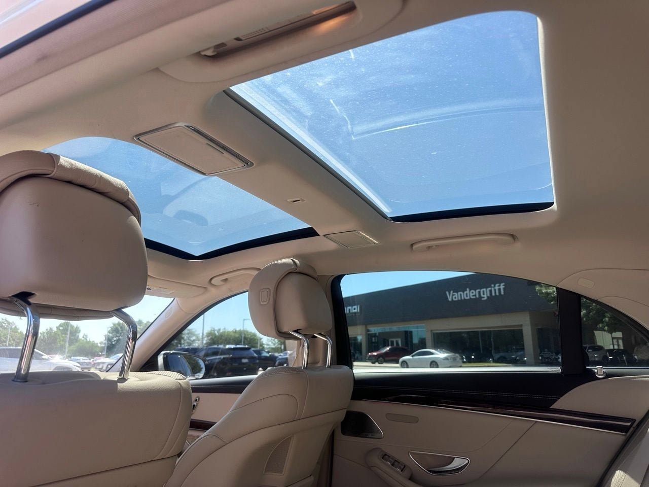 Used 2015 Mercedes-Benz S 550 Sedan image 19