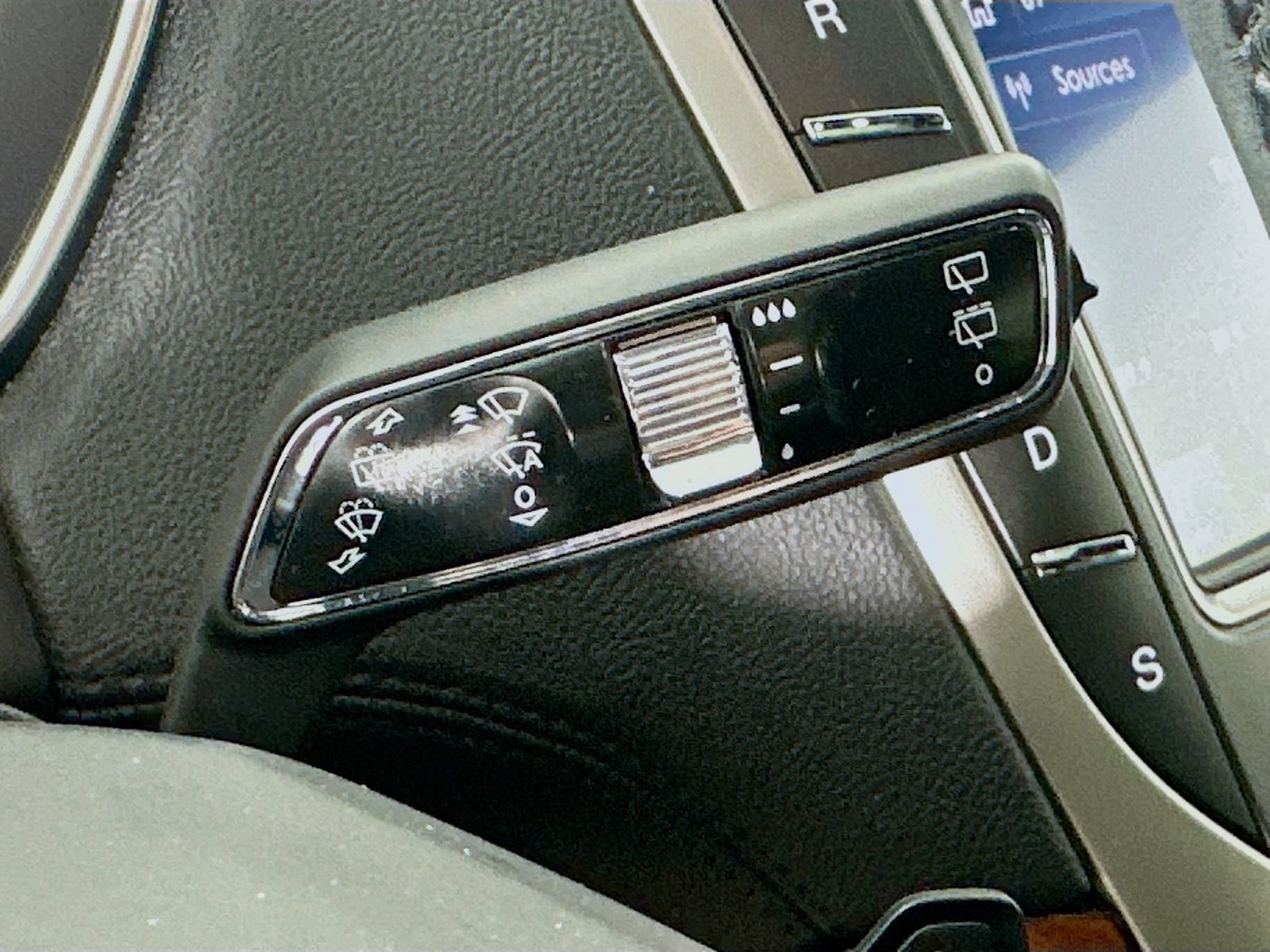 Used 2019 Lincoln Nautilus Reserve AWD/4WD image 22