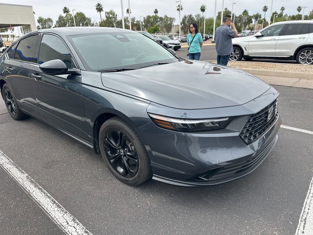 Certified 2025 Honda Accord SE image 9