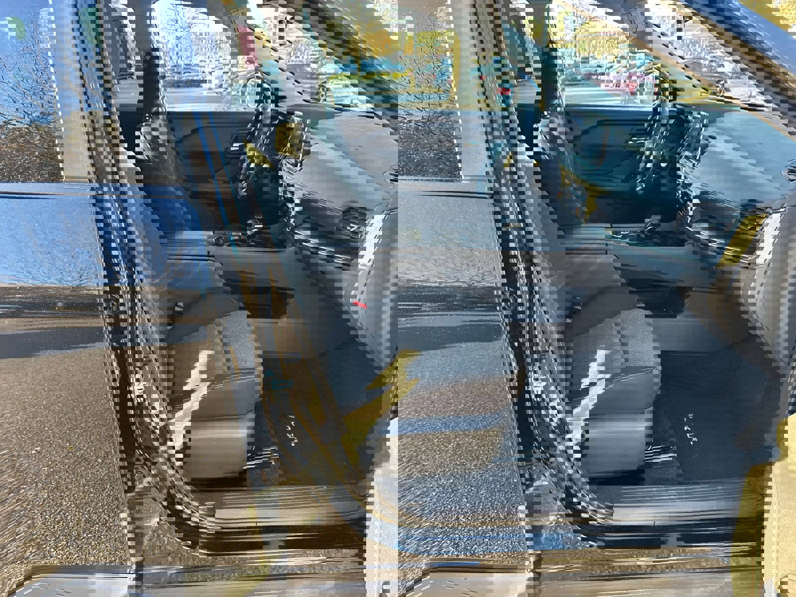 Used 2024 Nissan Rogue SV image 13