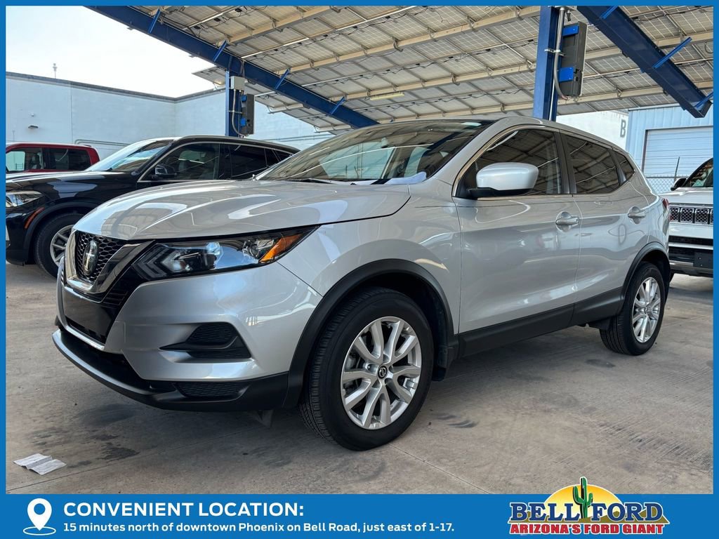 Used 2021 Nissan Rogue Sport S image 2