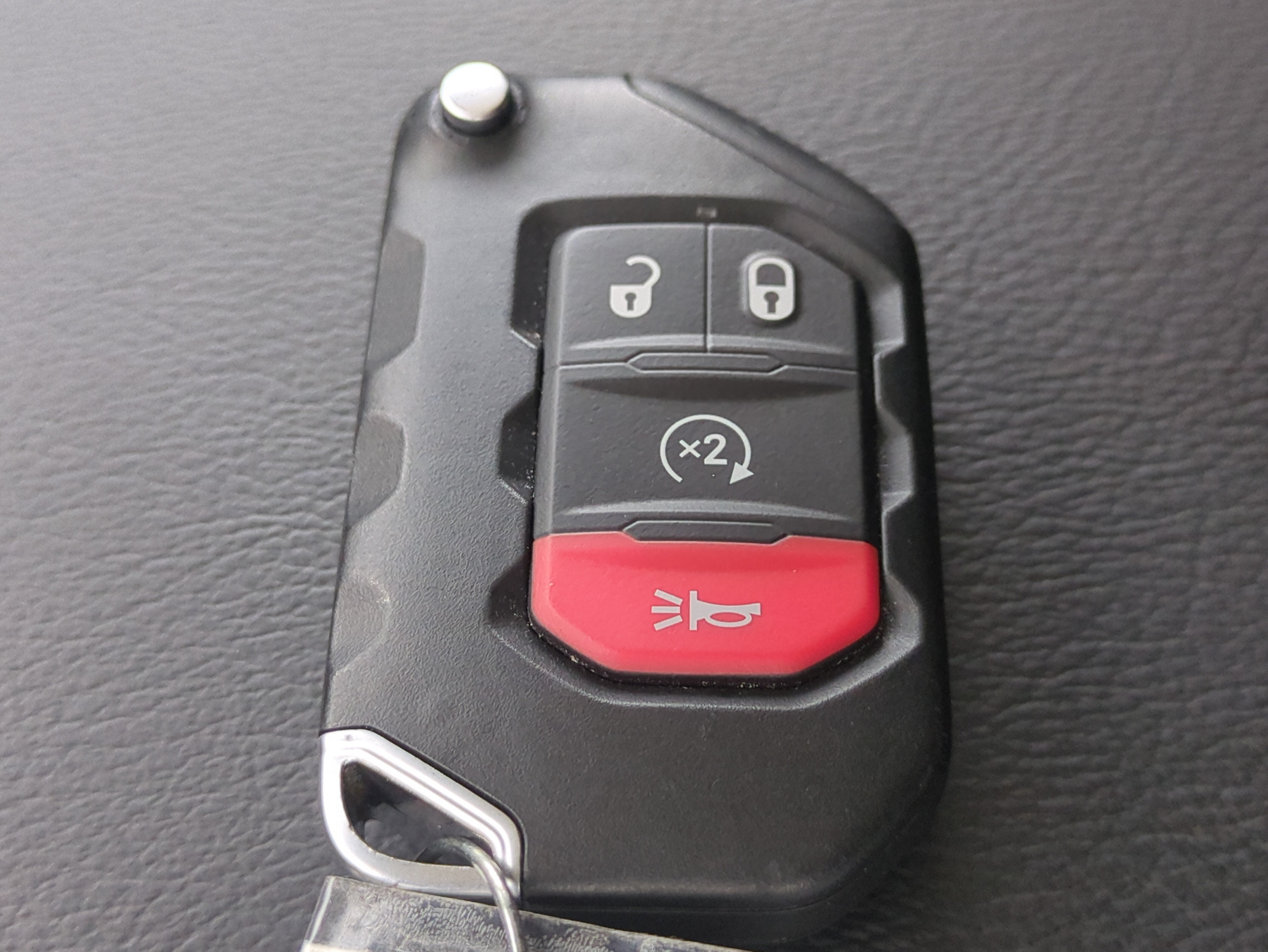 Used 2025 Jeep Wrangler Unlimited Sahara AWD/4WD image 33