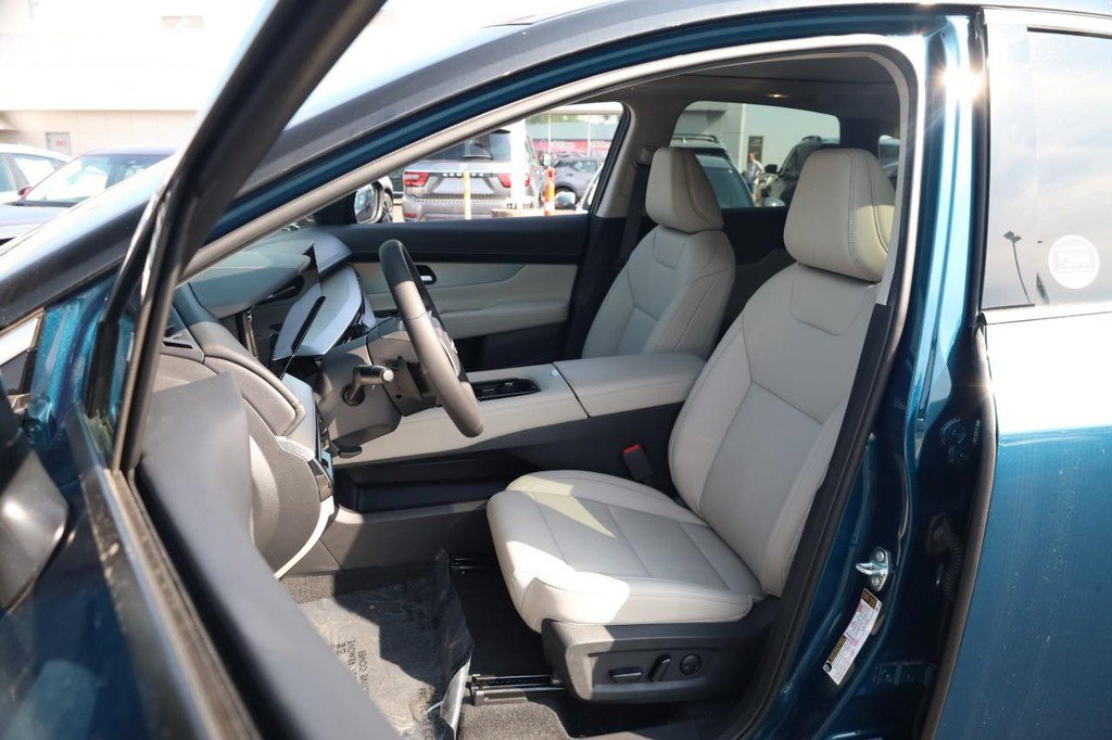 New 2025 Nissan Murano SL image 10