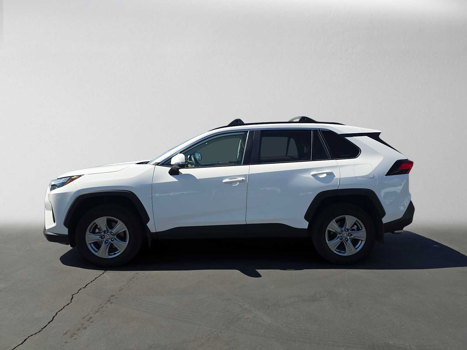 Certified 2025 Toyota RAV4 XLE FWD image 6