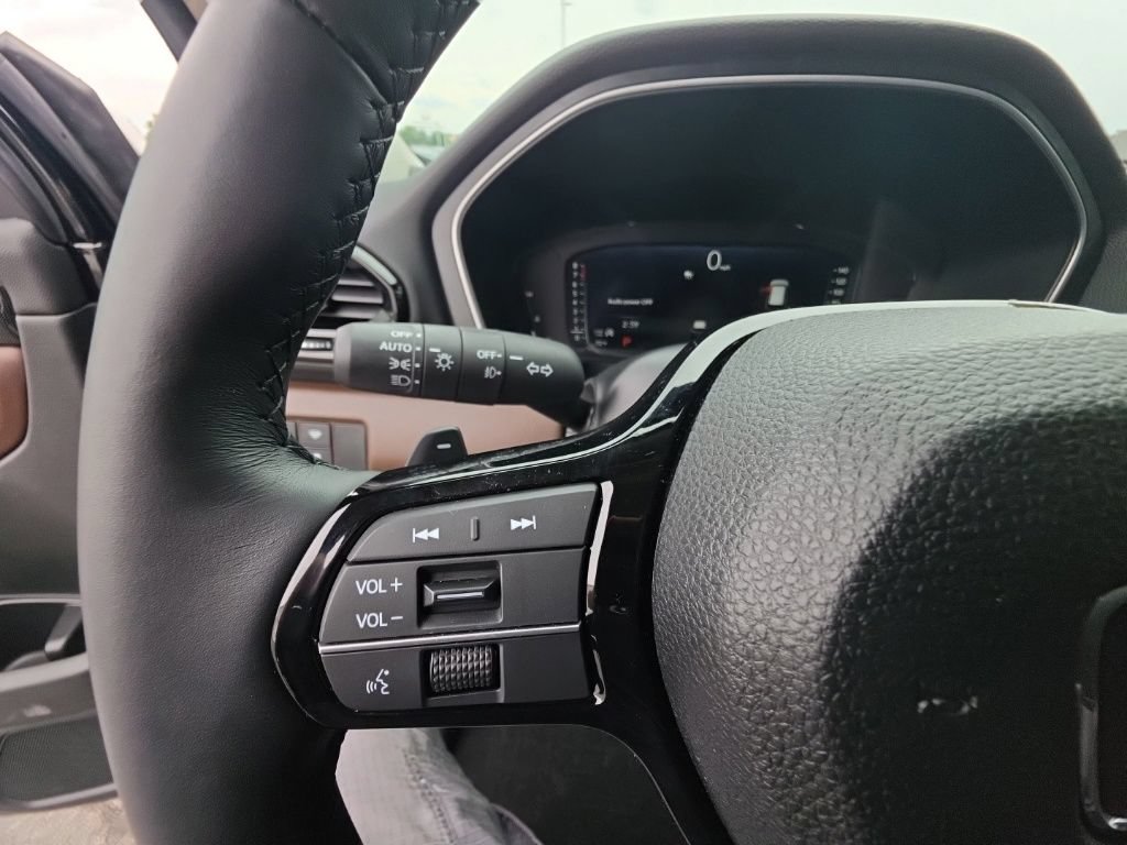 Certified 2025 Honda Pilot Elite image 18