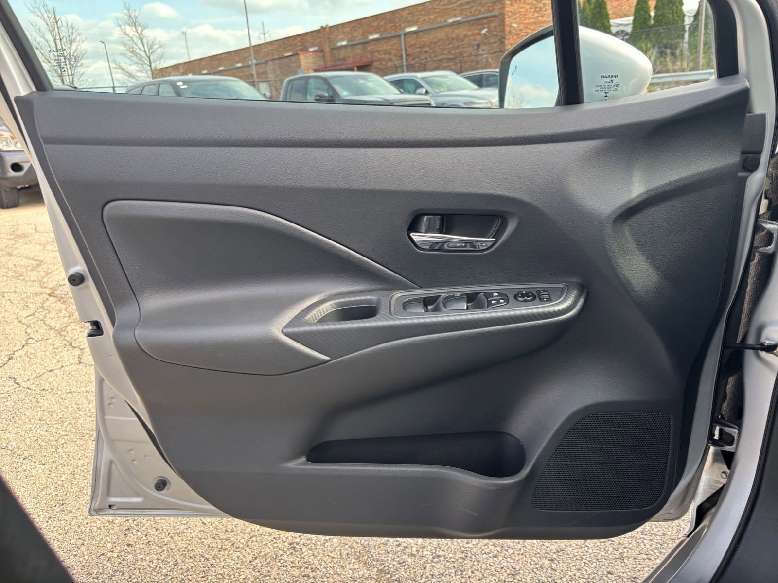 Used 2025 Nissan Versa SV image 18