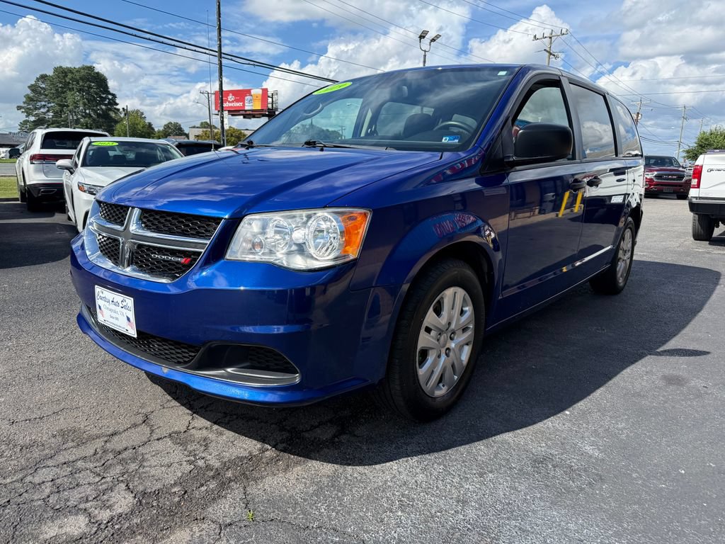 Used 2019 Dodge Grand Caravan SE FWD image 3