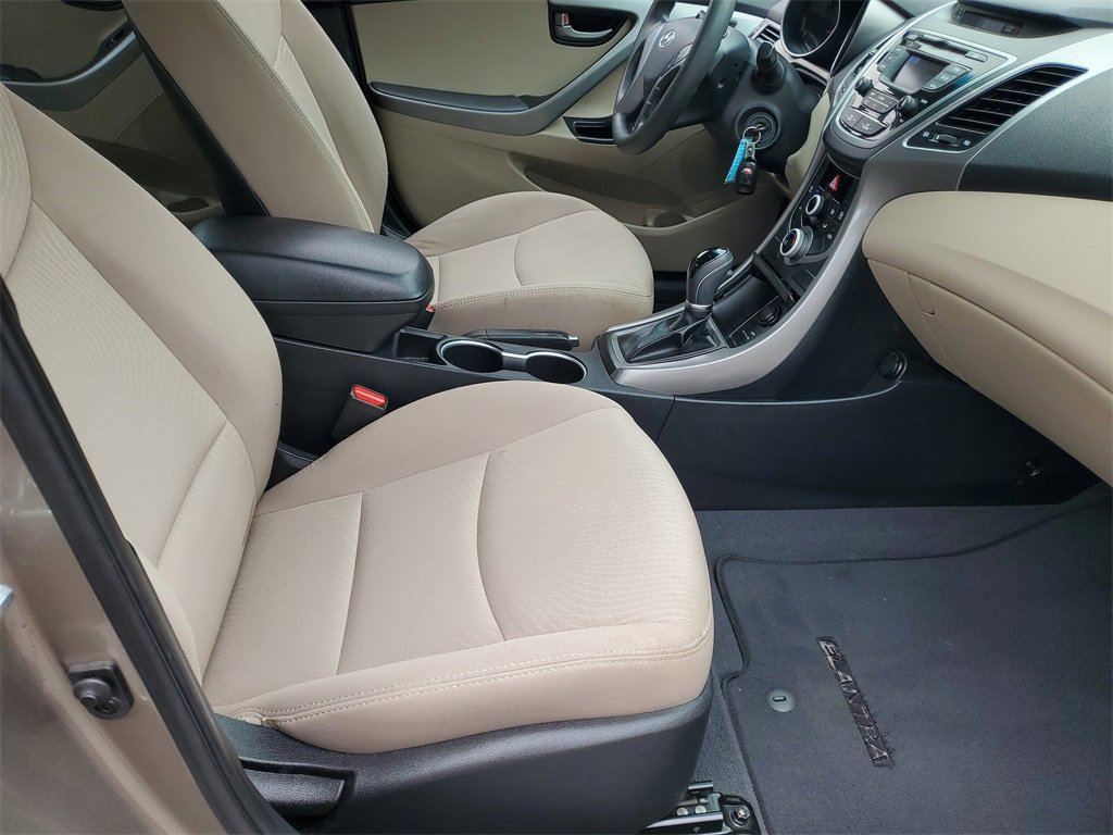 Used 2016 Hyundai Elantra SE image 37