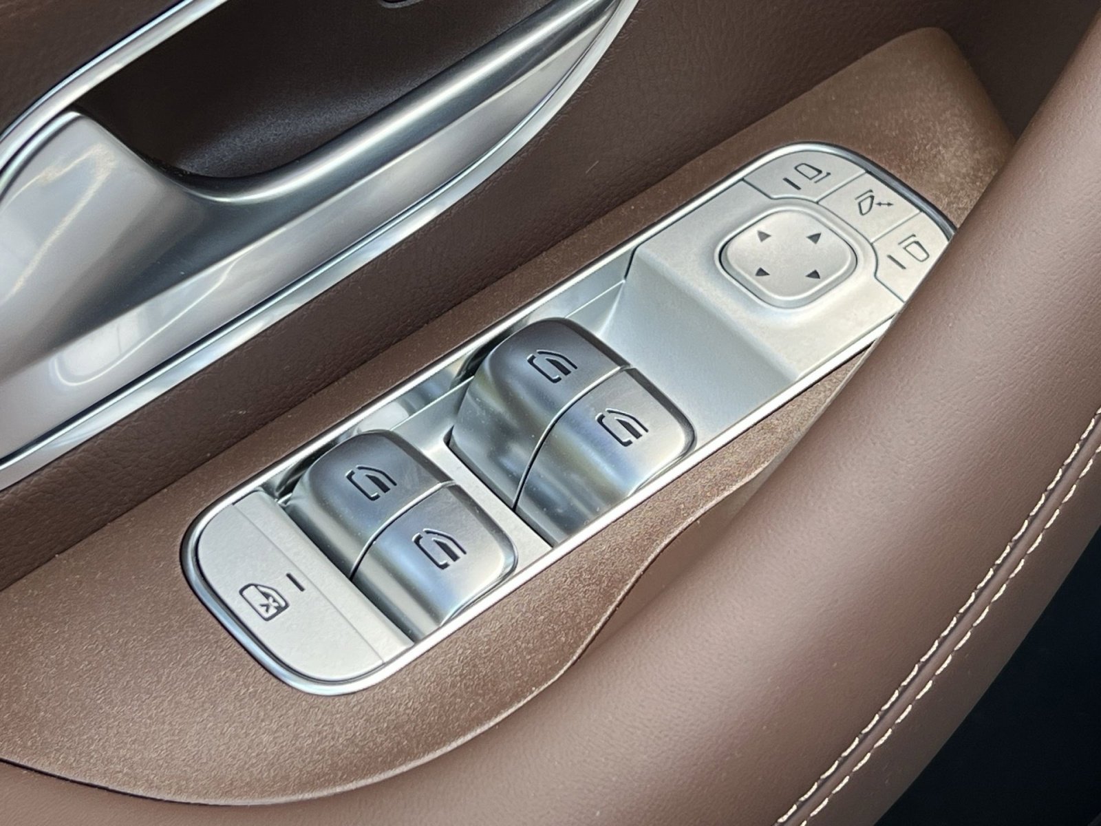 New 2026 Mercedes-Benz GLE 53 AMG 4MATIC Coupe image 13