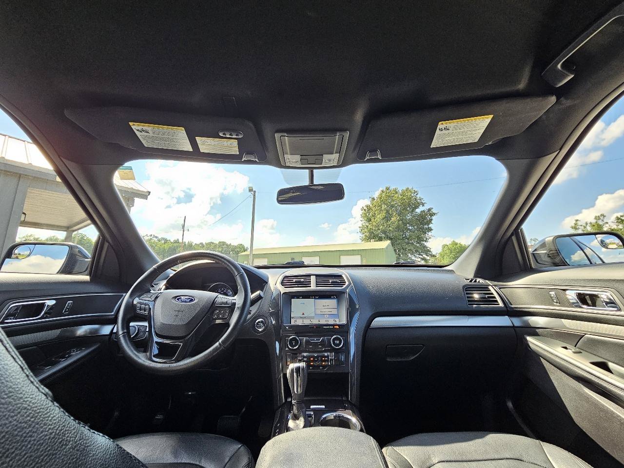 Used 2018 Ford Explorer XLT w/ Equipment Group 202A AWD/4WD image 37