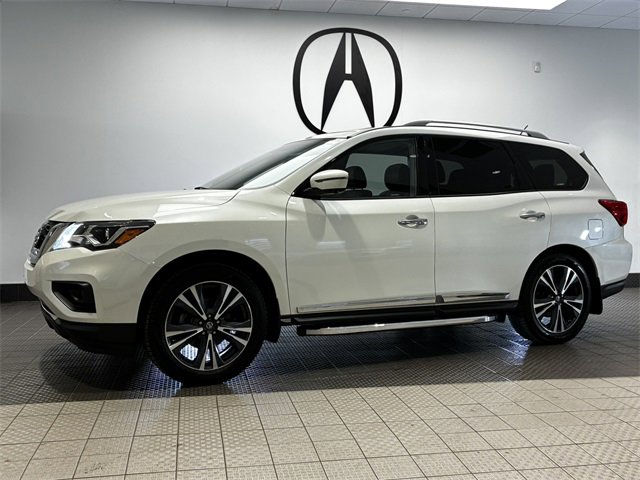 Used 2018 Nissan Pathfinder Platinum image 3