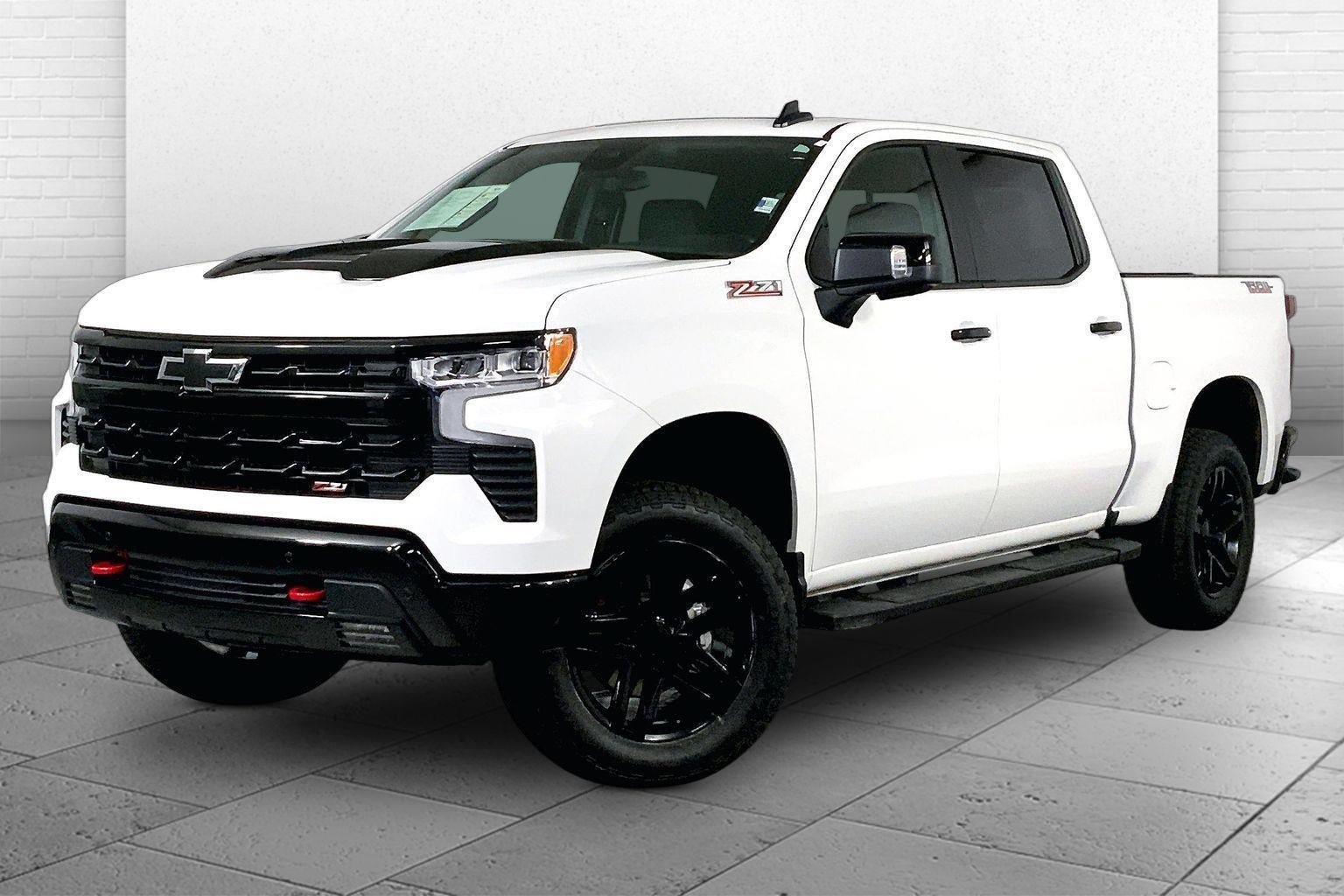 Used 2026 Chevrolet Silverado 1500 LT Trail Boss w/ LT Trail Boss Premium Package AWD/4WD image 12