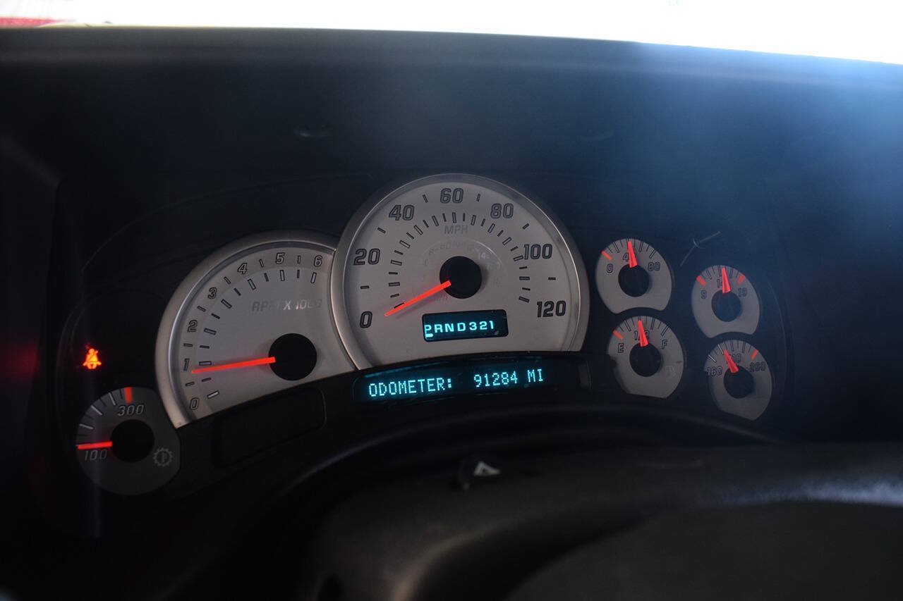 Used 2003 HUMMER H2 w/ Preferred Equipment Group AWD/4WD image 39