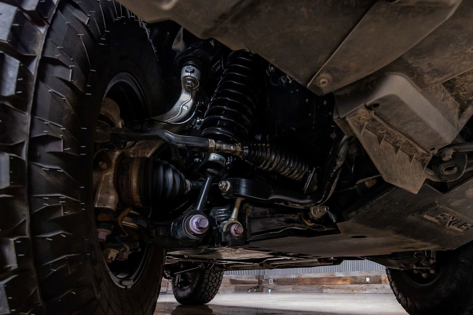 Used 2025 Lexus LX 700h Overtrail image 13