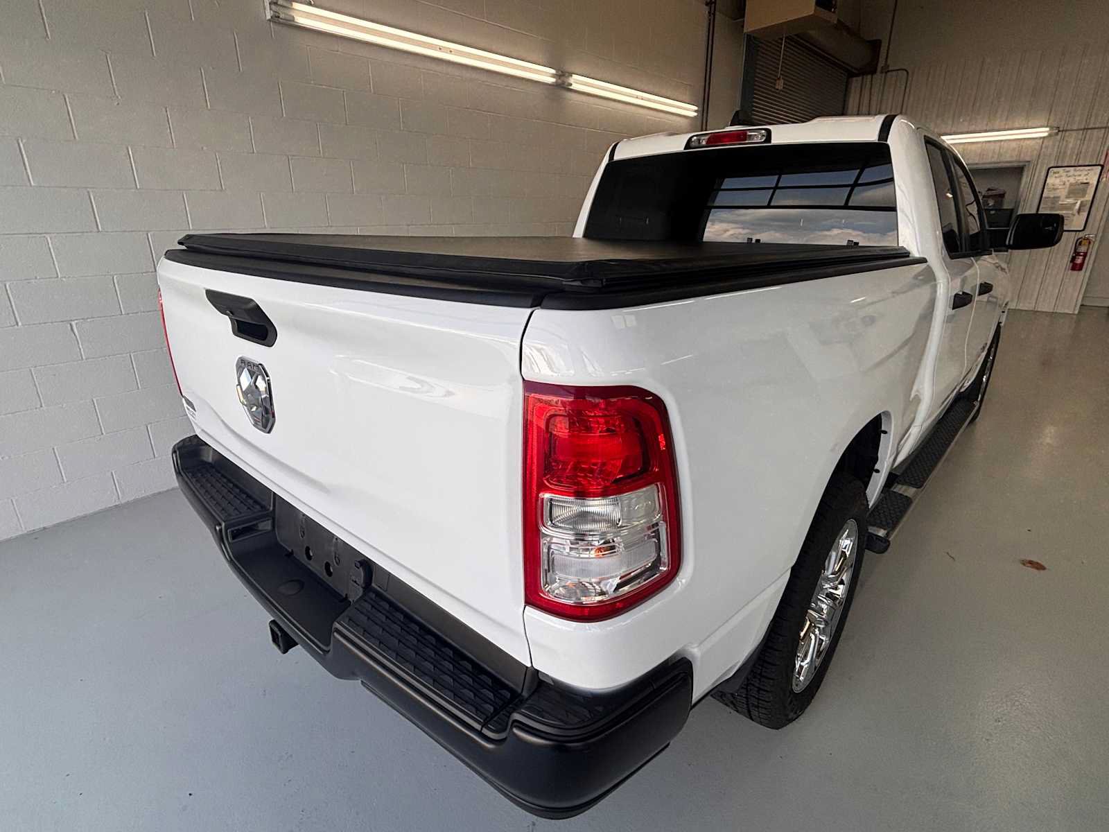 Used 2020 RAM 1500 HFE RWD image 7