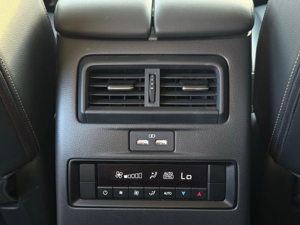 Used 2024 MAZDA CX-90 3.3 Turbo w/ Select Package image 13