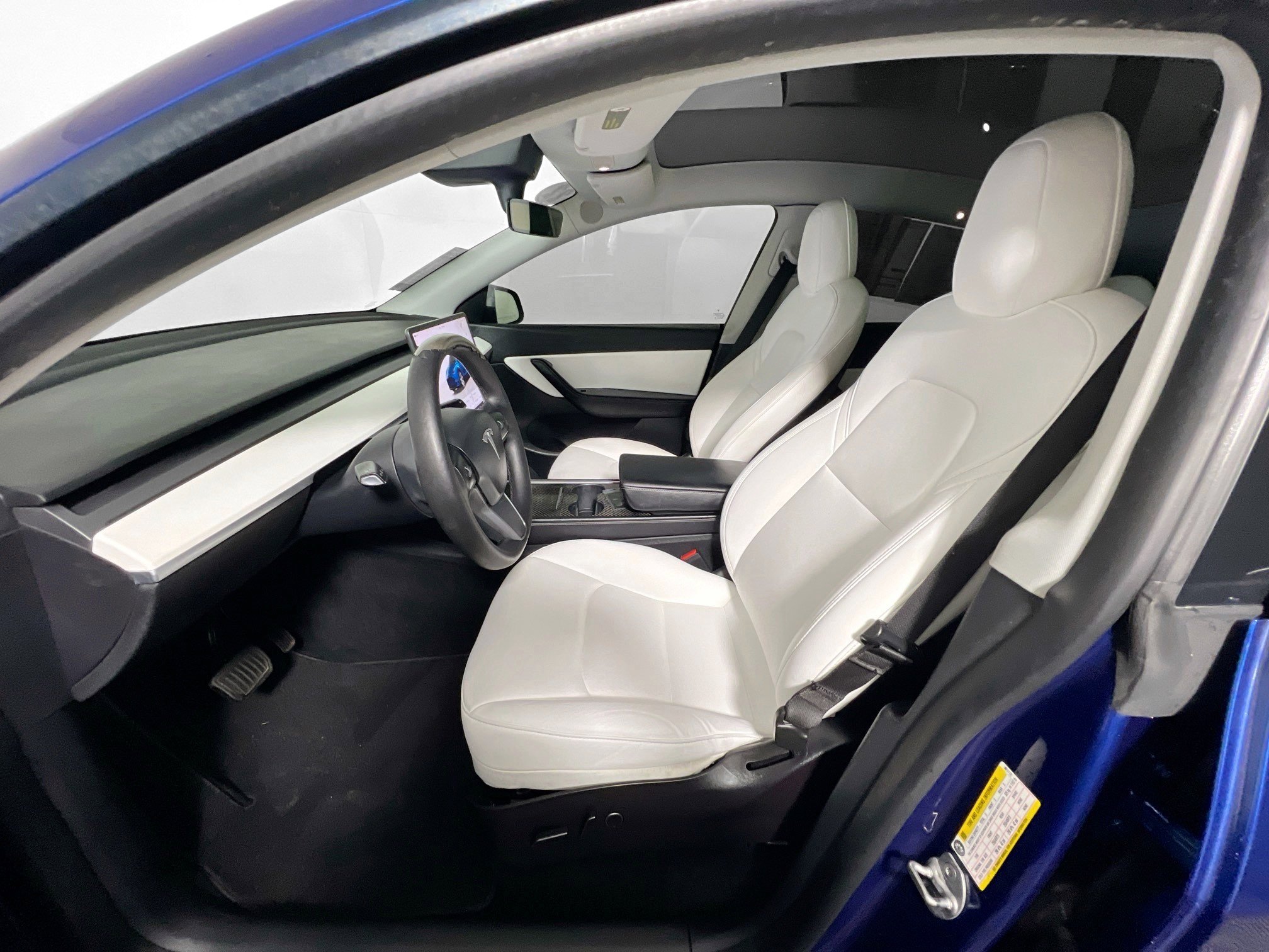 Used 2022 Tesla Model Y Long Range image 14