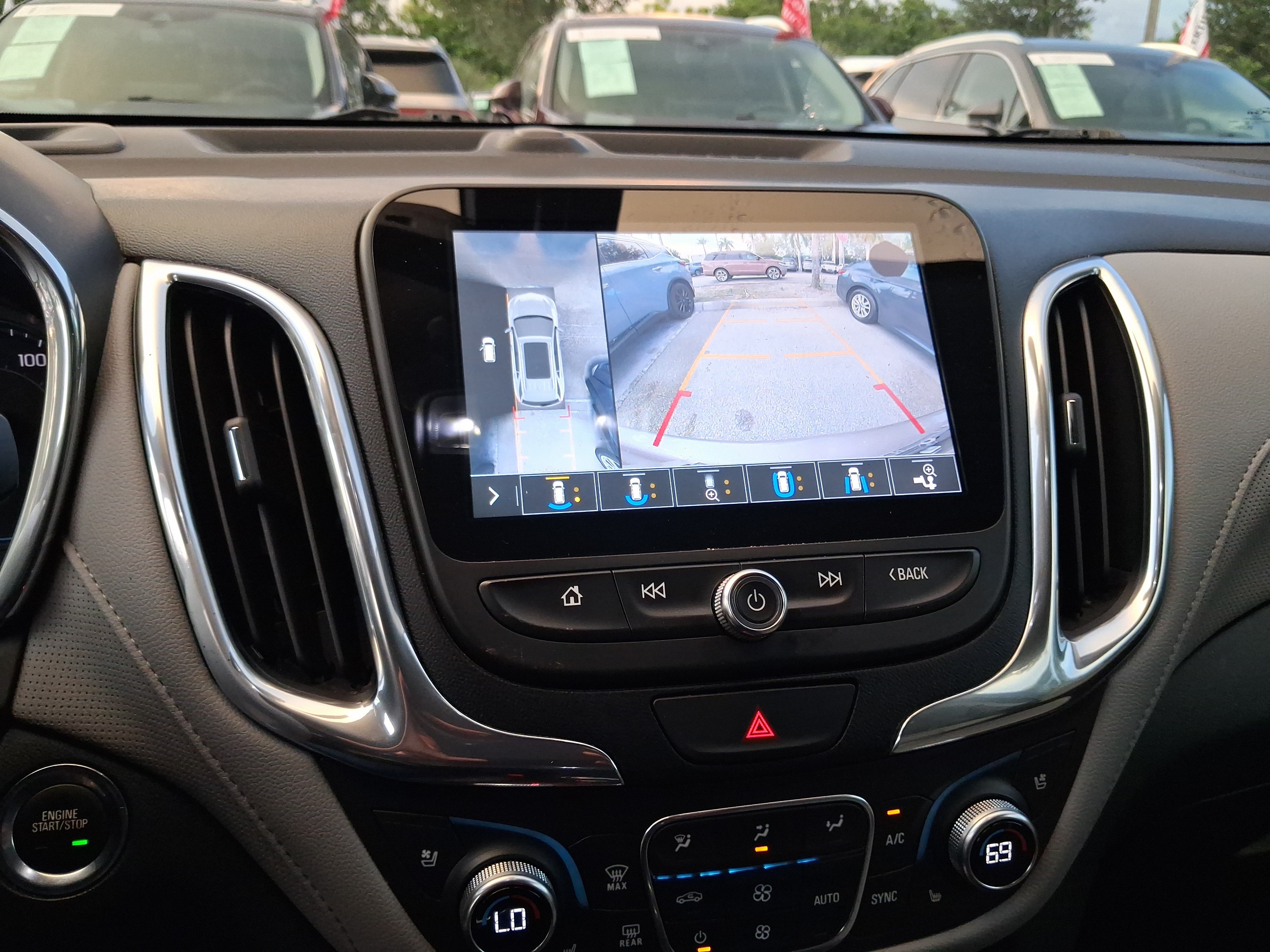 Used 2019 Chevrolet Equinox Premier FWD image 20