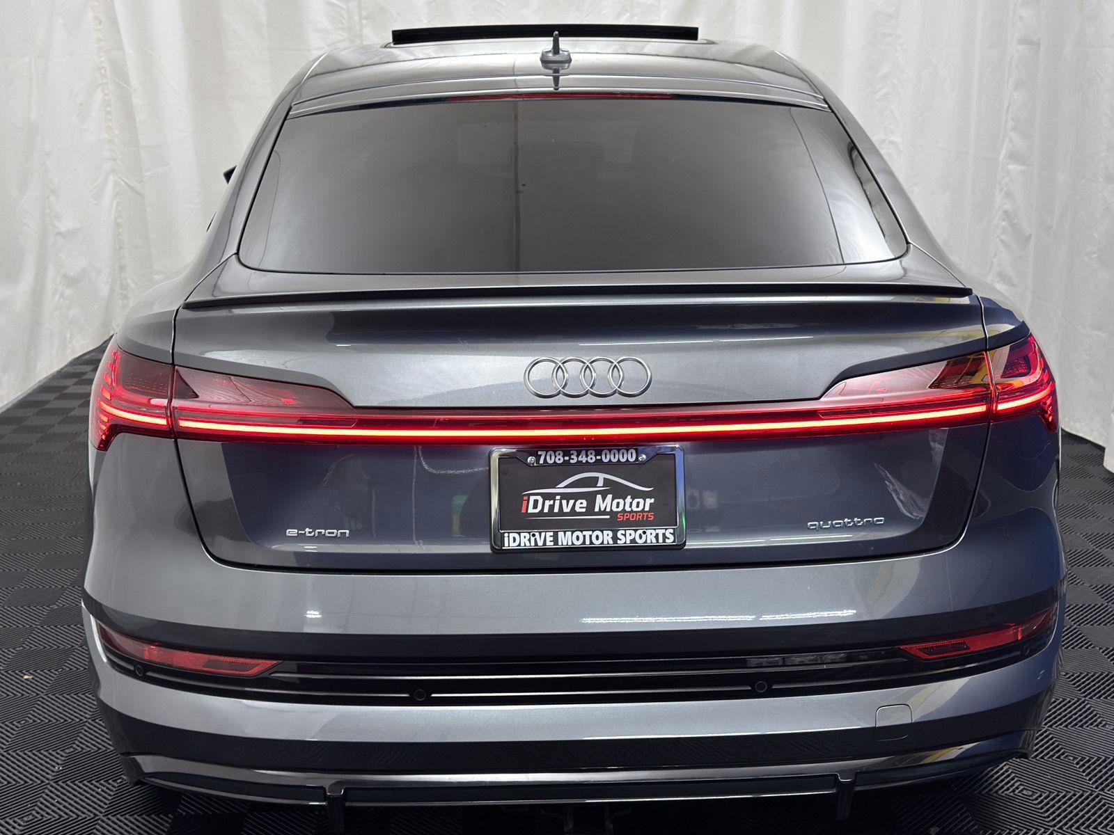 Used 2022 Audi e-tron Prestige w/ Prestige Package AWD/4WD image 11