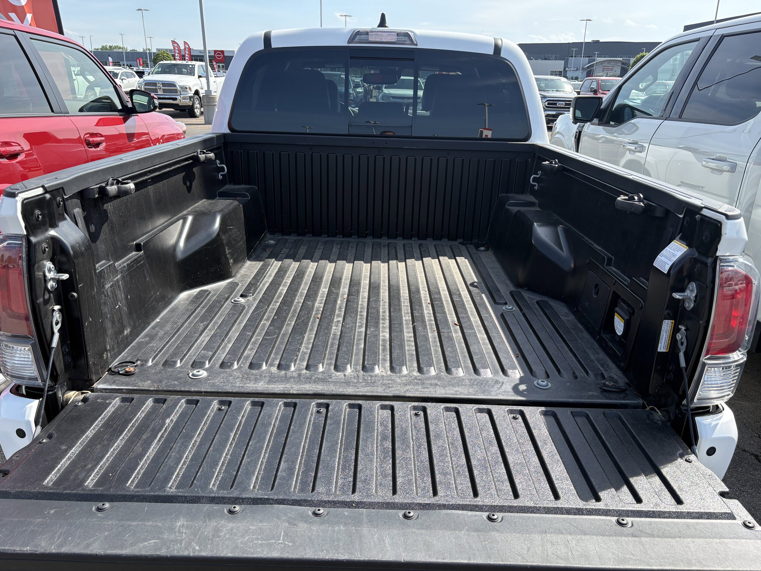 Used 2023 Toyota Tacoma TRD Sport w/ TRD Premium Sport Package AWD/4WD image 7