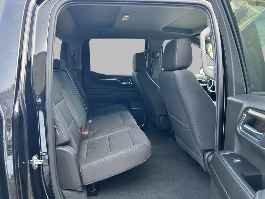 Used 2023 Chevrolet Silverado 1500 LT image 14
