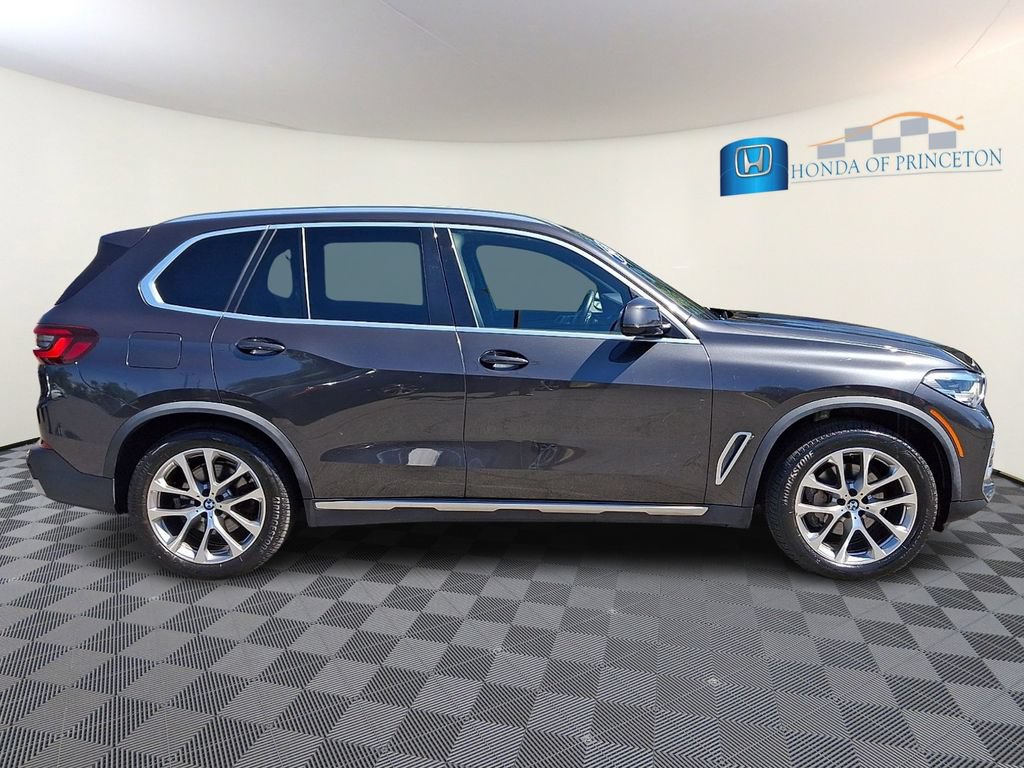 Used 2021 BMW X5 xDrive40i w/ Convenience Package AWD/4WD image 7