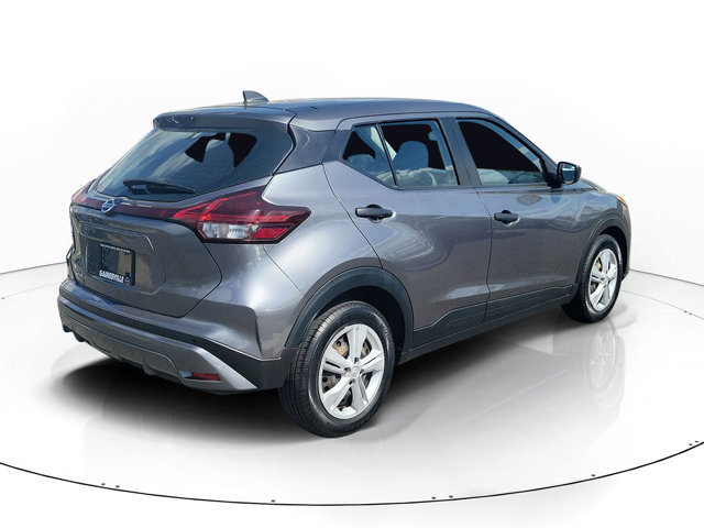 Used 2021 Nissan Kicks S image 2