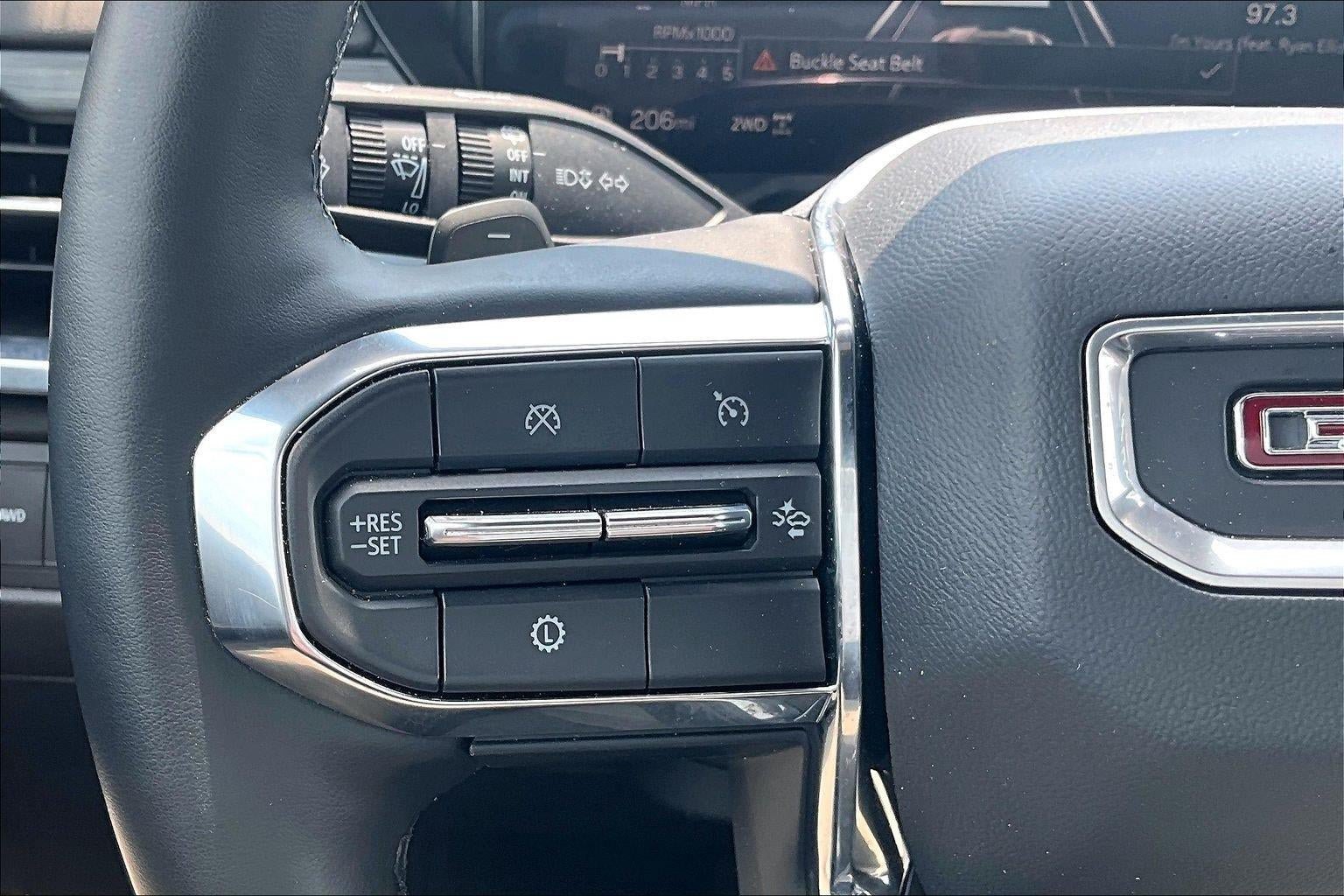 Used 2025 GMC Acadia Elevation AWD/4WD image 19