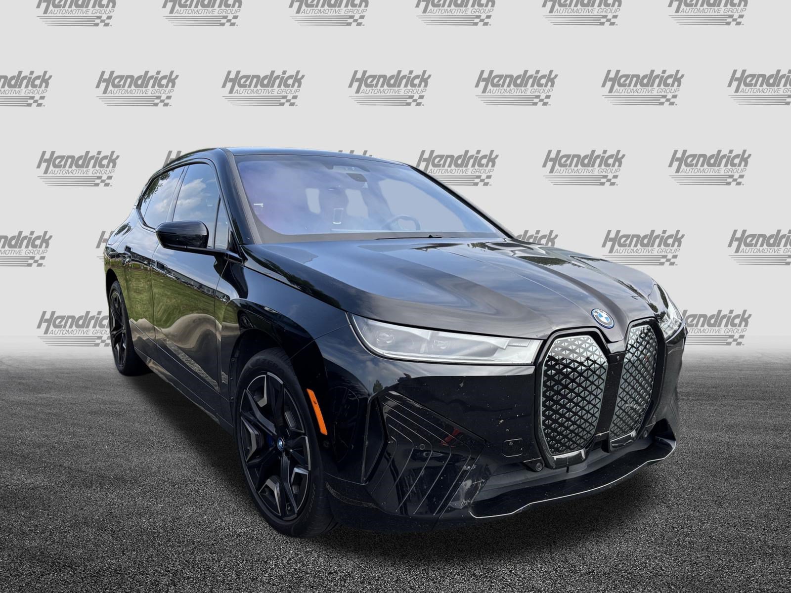 Certified 2024 BMW iX xDrive50 w/ Premium Package AWD/4WD image 2