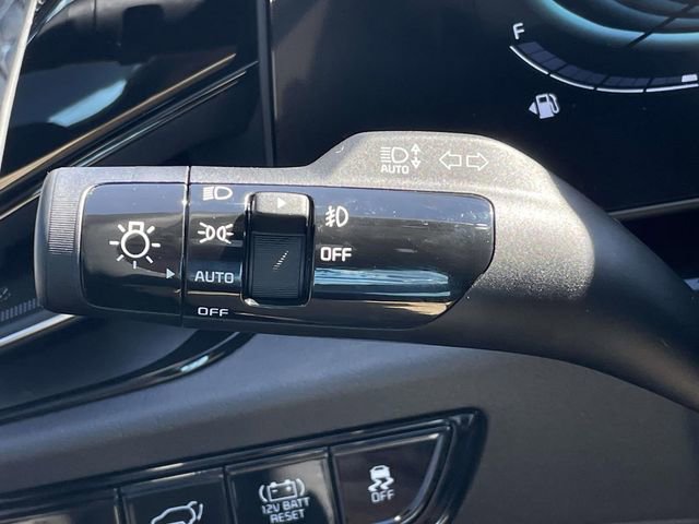 New 2026 Kia Niro SX image 32