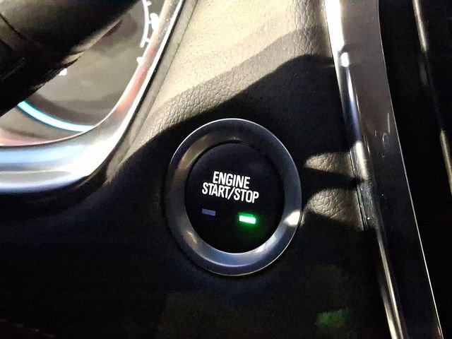 Used 2021 Chevrolet Traverse RS image 18