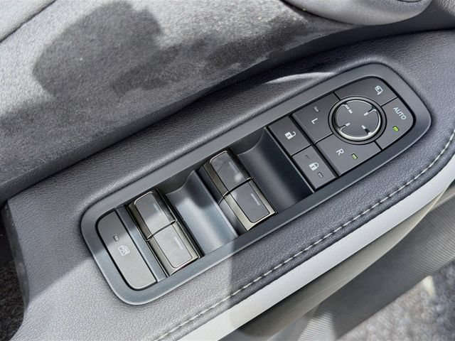 New 2026 Lexus TX 500h AWD w/ Technology Package image 25