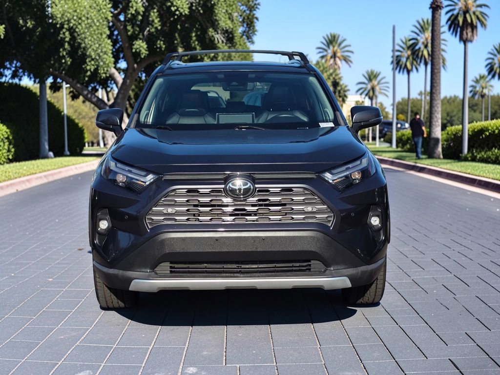 Used 2022 Toyota RAV4 Limited FWD image 2