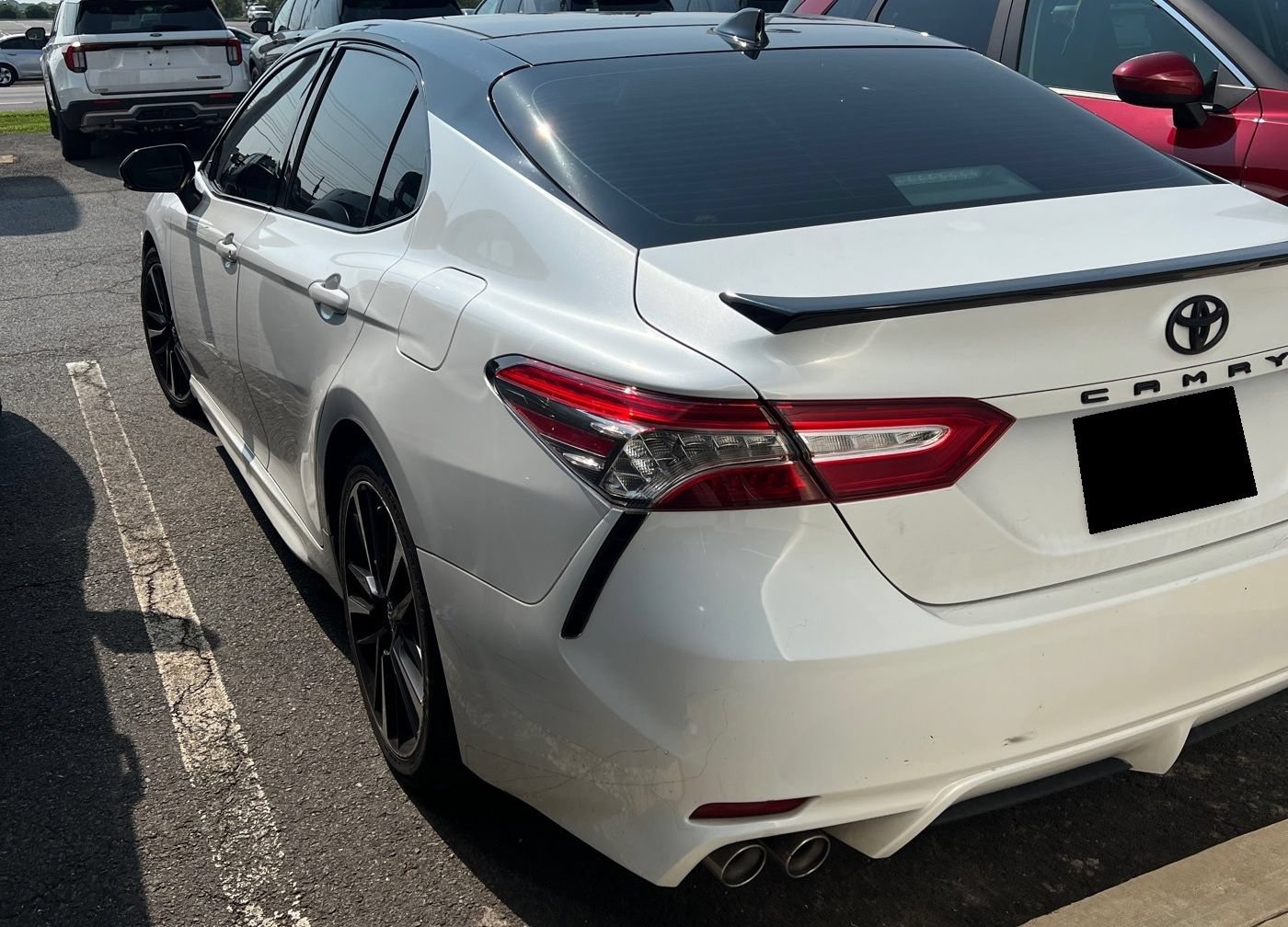 Used 2019 Toyota Camry XSE w/ Navigation Package FWD image 3