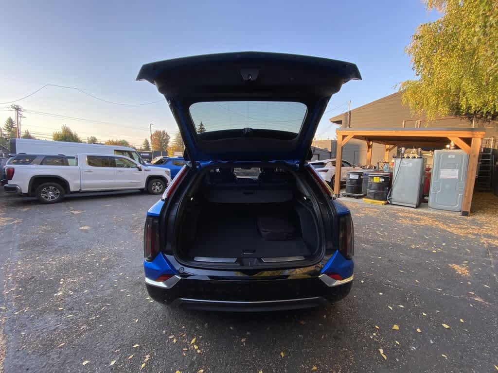 Certified 2026 Cadillac Optiq Luxury 2 AWD/4WD image 28