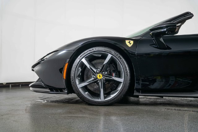 Used 2024 Ferrari SF90 Spider AWD/4WD image 12
