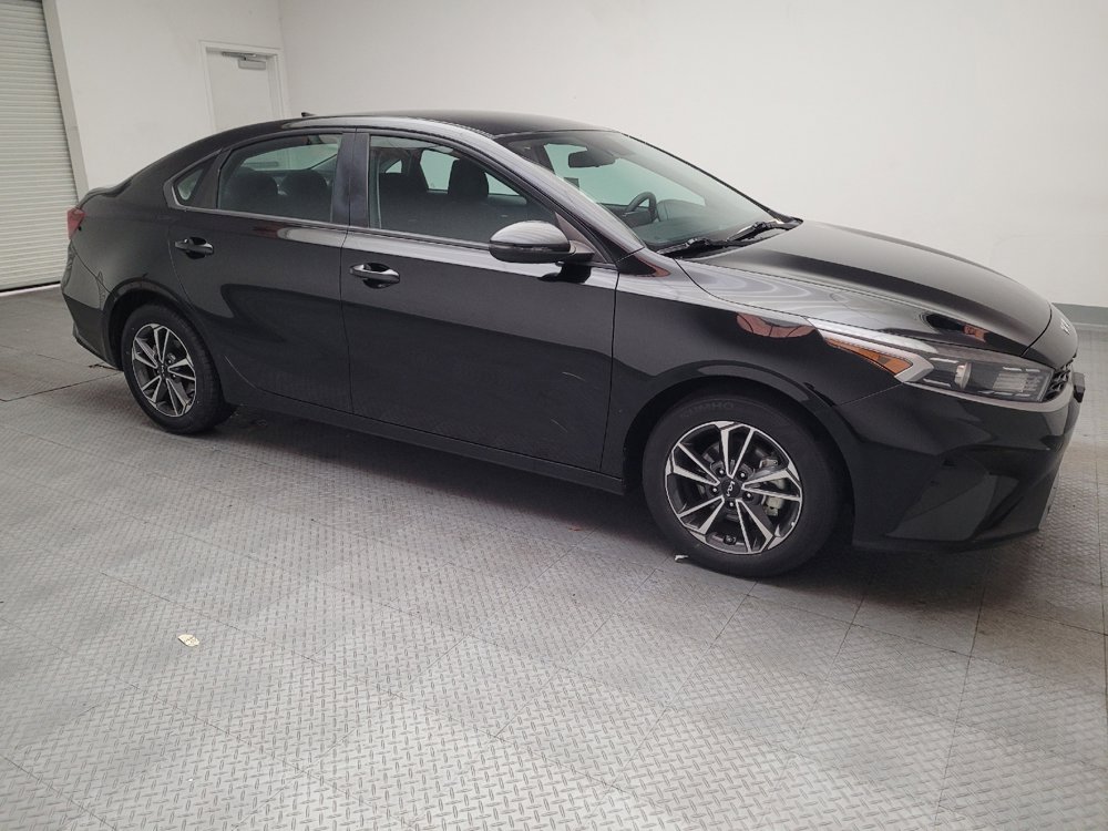 Used 2024 Kia Forte LXS w/ LXS Technology Package FWD image 11