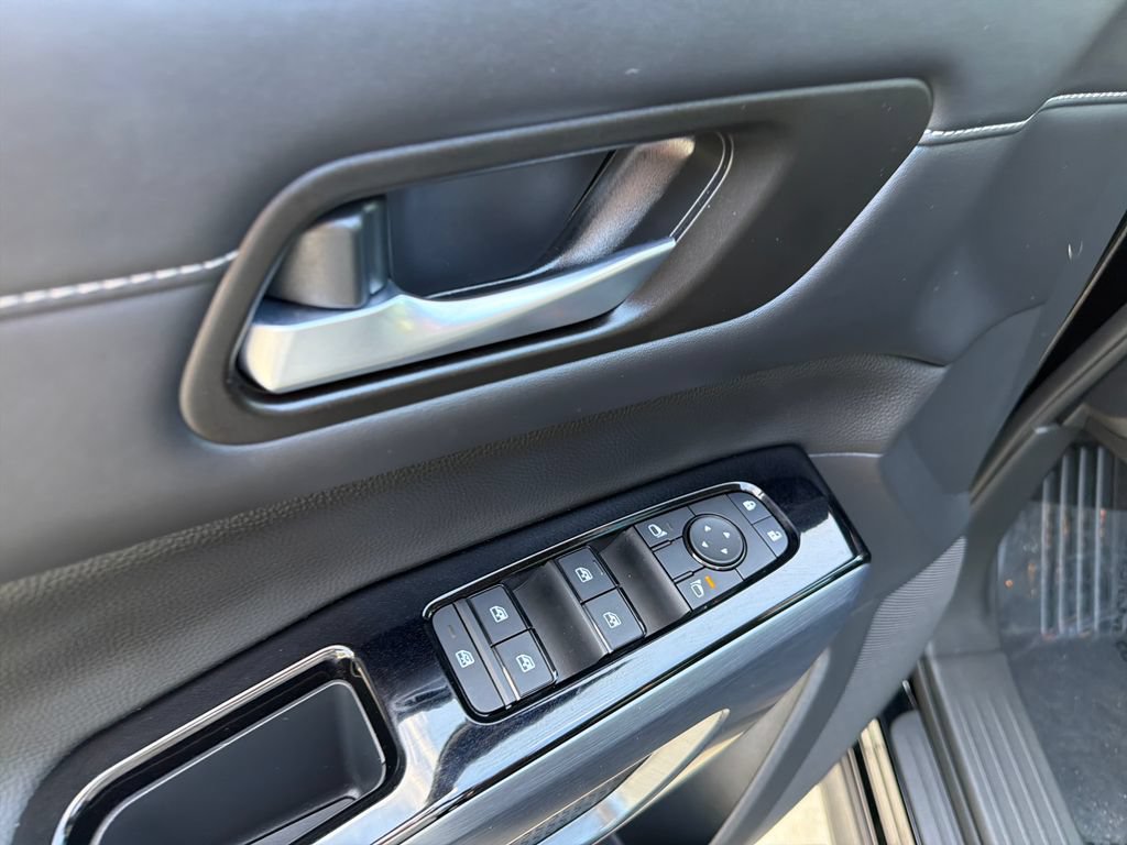 Certified 2025 Nissan Pathfinder SL AWD/4WD image 18