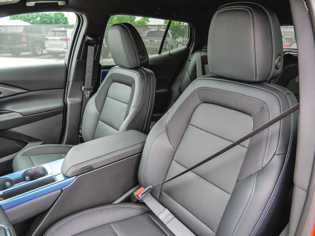 Used 2024 Chevrolet Equinox EV LT AWD/4WD image 63
