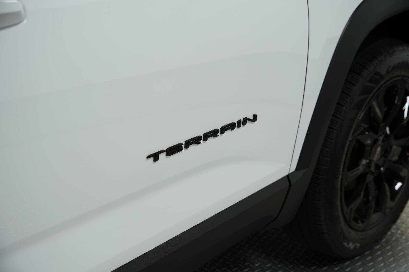 New 2027 GMC Terrain Elevation w/ Black Edition FWD image 19