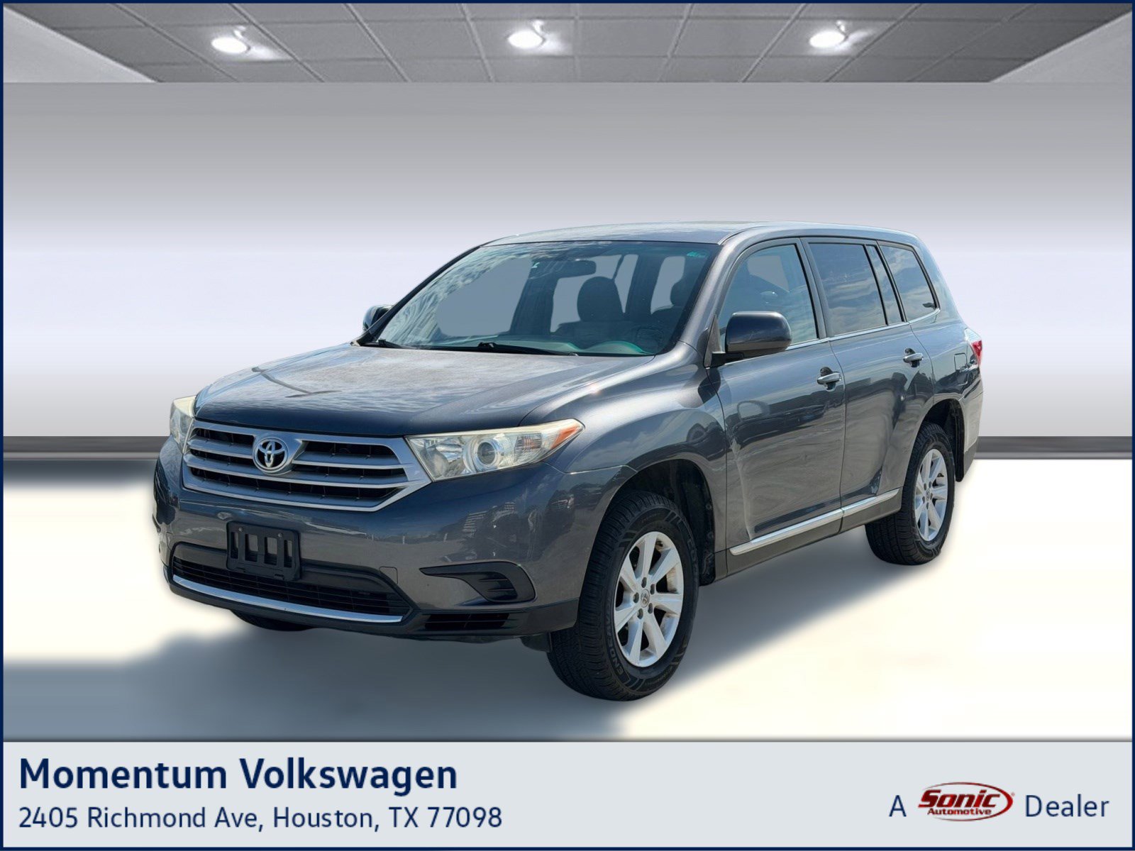 Used 2013 Toyota Highlander FWD image 1