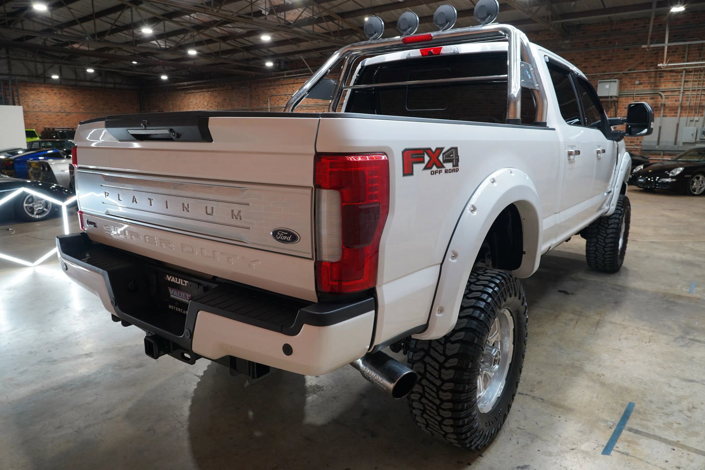 Used 2019 Ford F350 Platinum w/ Platinum Ultimate Package image 15