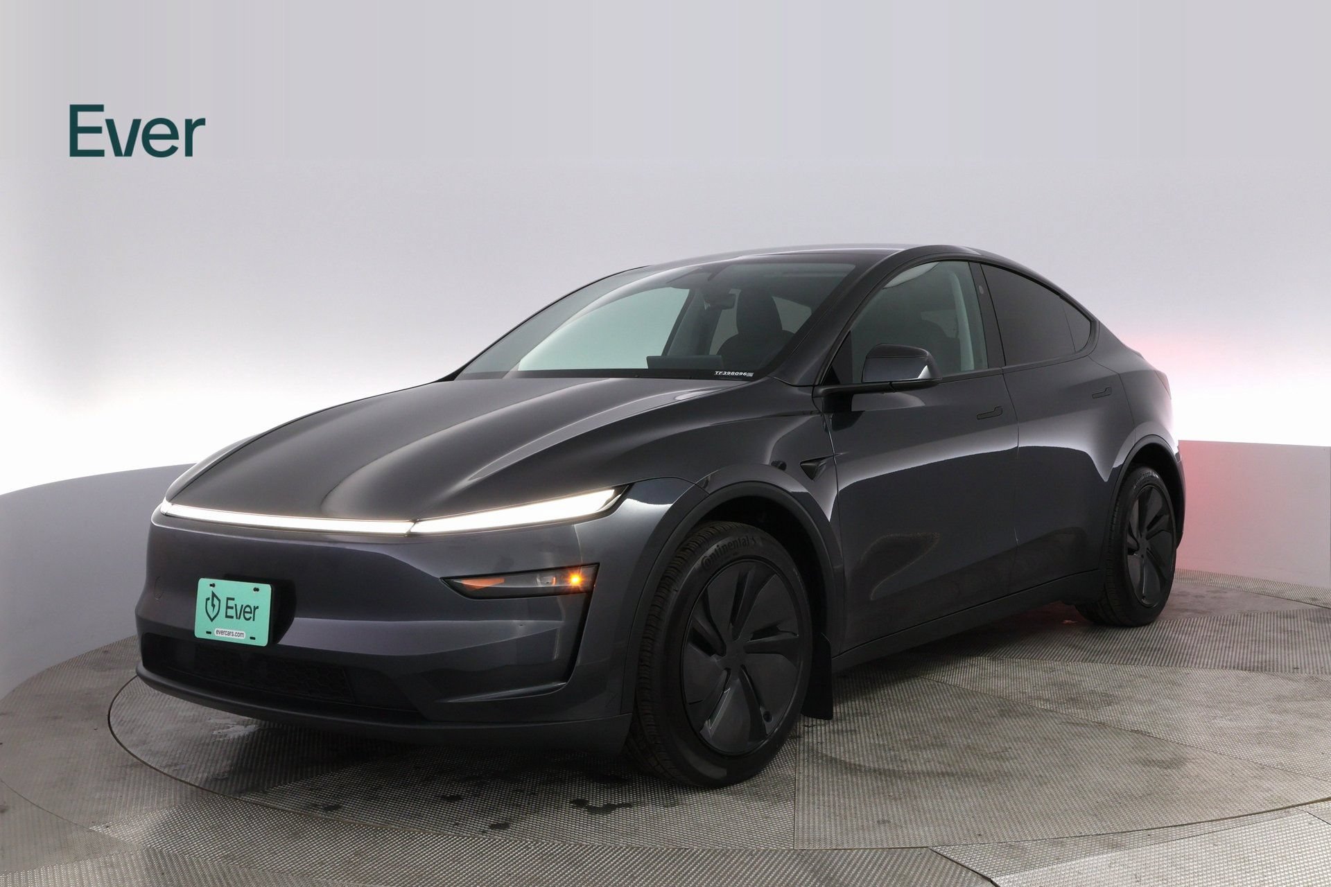 Used 2026 Tesla Model Y Long Range RWD image 2